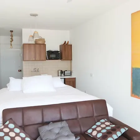 Apartment Nomasuites - Sea Studio Paphos
